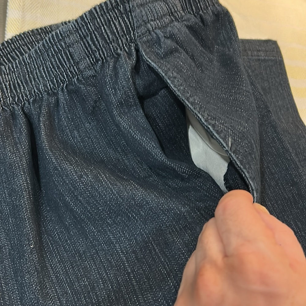 Laura Scott Women's Dark Blue Denim Trousers, EUC, SIZE 8P - Picture 4 of 4
